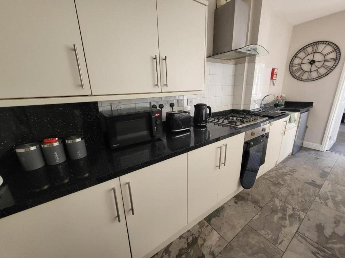 Birmingham Blissful Apartment With 2 Bedrooms Exteriör bild