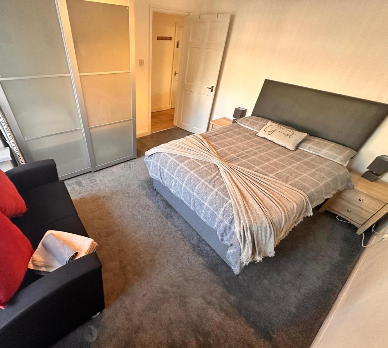 Birmingham Blissful Apartment With 2 Bedrooms Exteriör bild